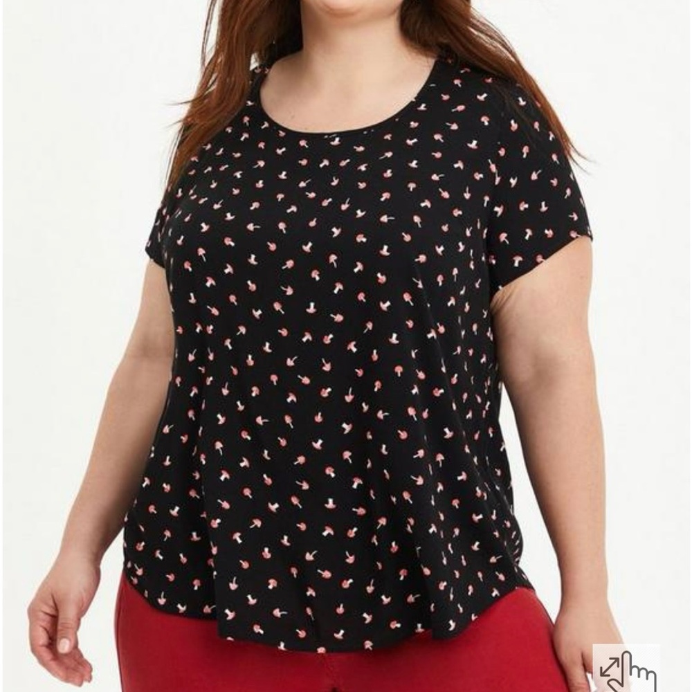 Torrid size 4 mushroom shirt